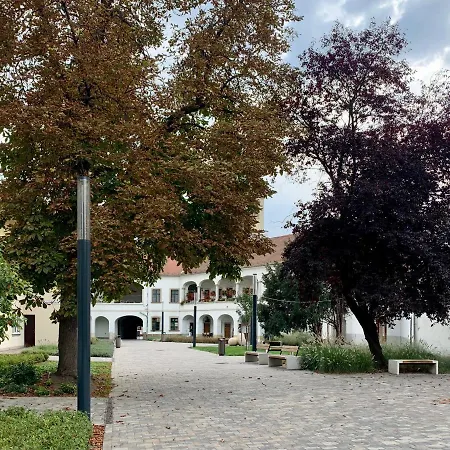 Forst-haz Apartment Eger
